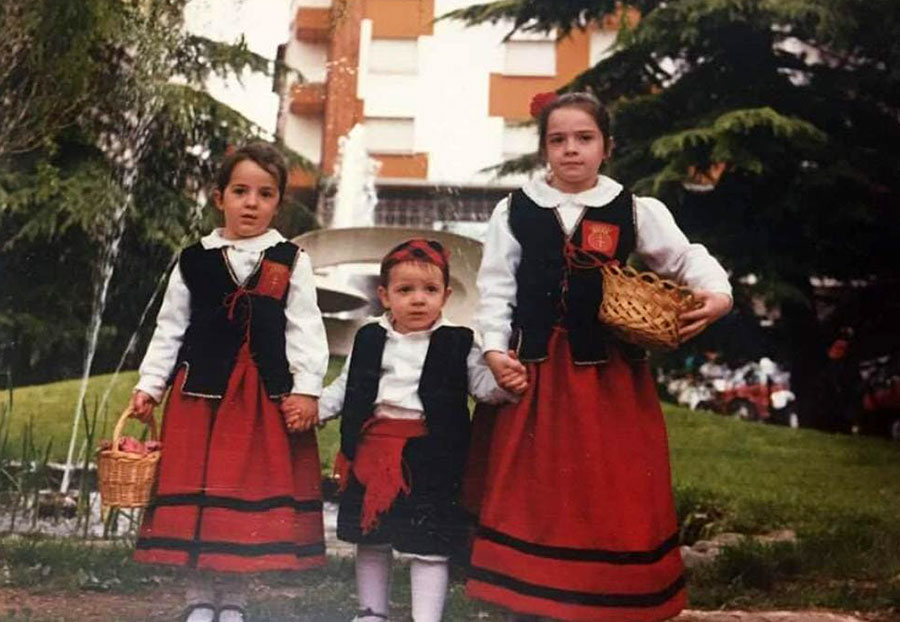 Las Escuadras: Artesanas Las Escuadras: Artesanas